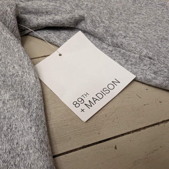 89th + Madison gray & silver cold shoulder sweater extra large XL NWT - Picture 10 of 13